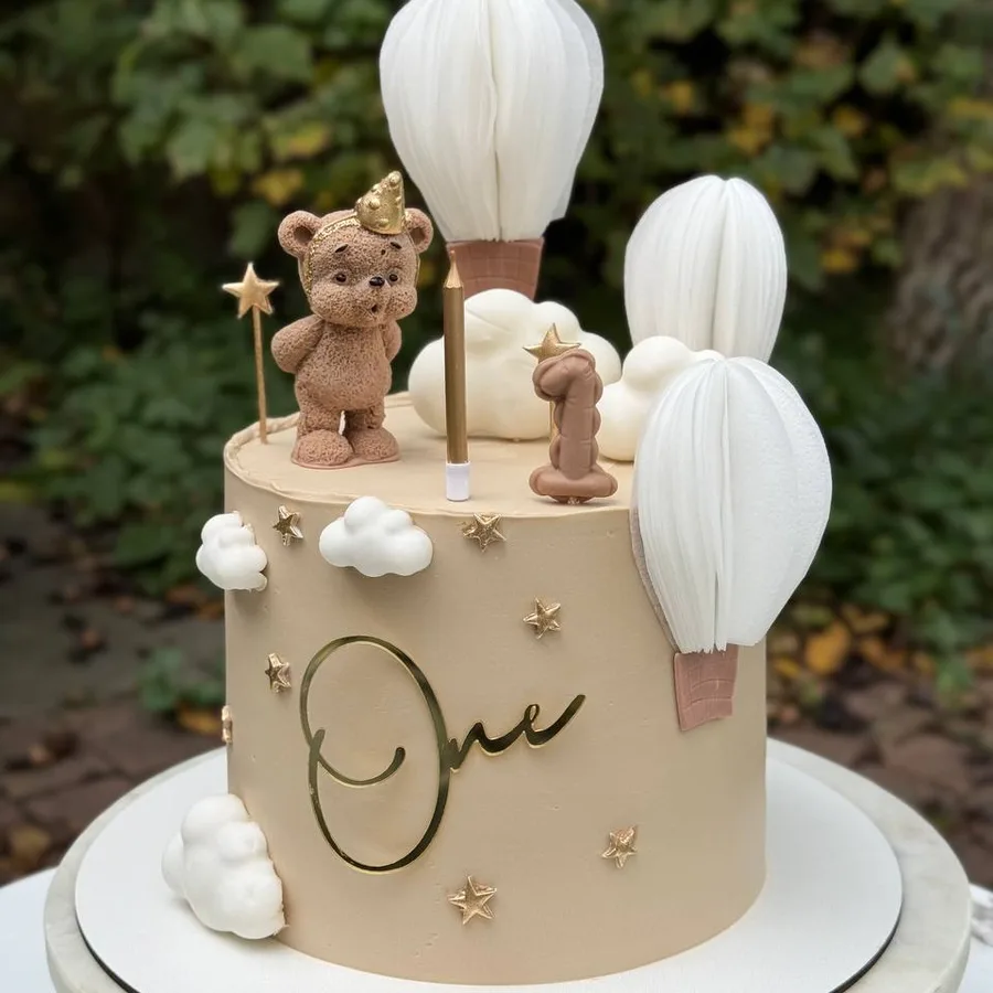 Torte 2 kg · 130 €
